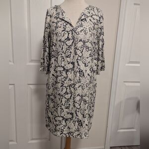 Mango Monochrome Leaf Pattern Robe